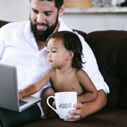 Prikaži podrobnosti za Skodelica #Dadlife 470ml Slika Skodelica #Dadlife 470ml